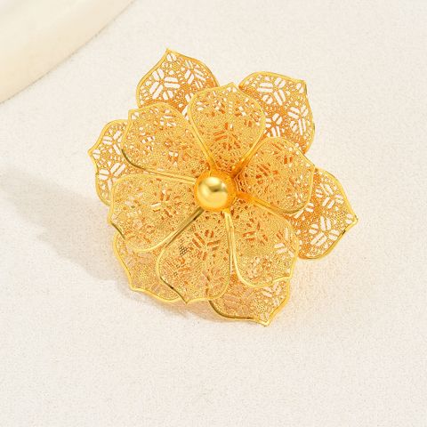 Glam Luxurious Flower Iron Plating Hollow Out Women's Rings
