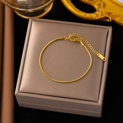 Casual Solid Color 304 Stainless Steel 18K Gold Plated Bracelets In Bulk
