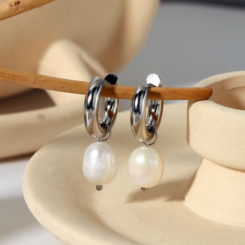 1 Pair Baroque Style Classic Style Geometric Plating 201 Stainless Steel Freshwater Pearl Drop Earrings