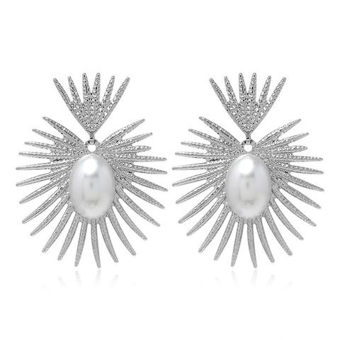1 Pair Elegant Lady Geometric Inlay Alloy Artificial Pearls Drop Earrings