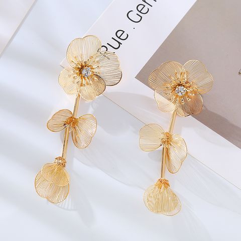 1 Pair Elegant Luxurious Flower Inlay Alloy Rhinestones Drop Earrings