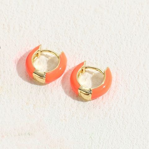 1 Pair Elegant Luxurious Classic Style Solid Color Enamel Plating Copper 14k Gold Plated Hoop Earrings