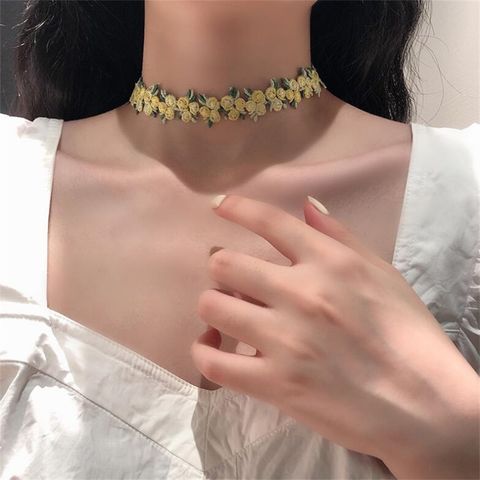 Sweet Flower Cloth Women's Choker