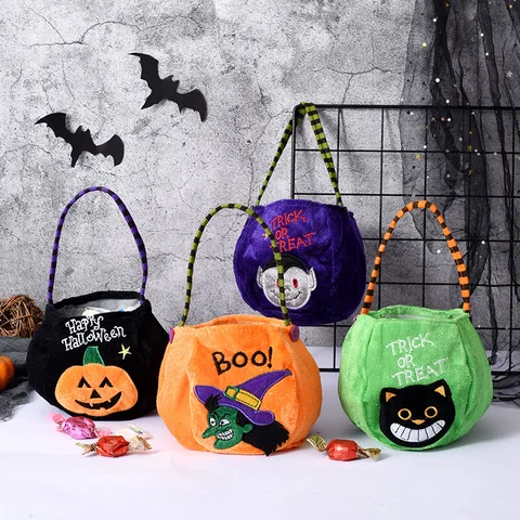 Un Bolso De Hombro Con Forma De Calabaza De Dibujos Animados Simples De Halloween