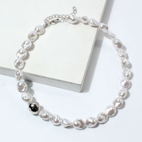 Vintage Style Simple Style Roman Style Geometric Imitation Pearl Women's Necklace