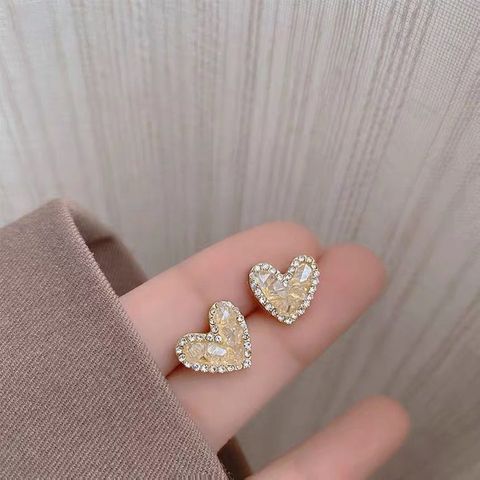 1 Pair Elegant Lady Sweet Geometric Heart Shape Flower Inlay Alloy Artificial Crystal Ear Studs