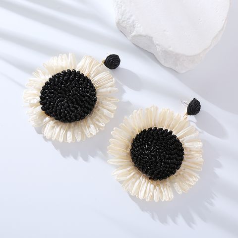 1 Pair Elegant Queen Sunflower Braid Raffia Drop Earrings