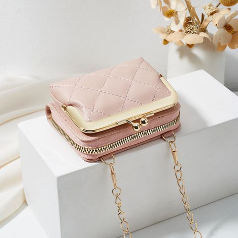 Women's Pu Leather Solid Color Lingge Streetwear Square Magnetic Buckle Crossbody Bag