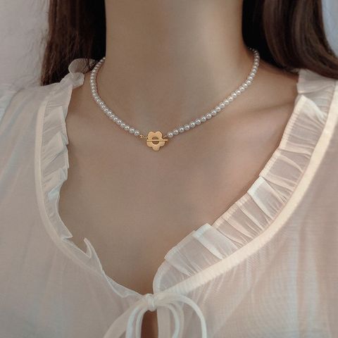 Lady Geometric Solid Color Shell Pearls Women's Necklace