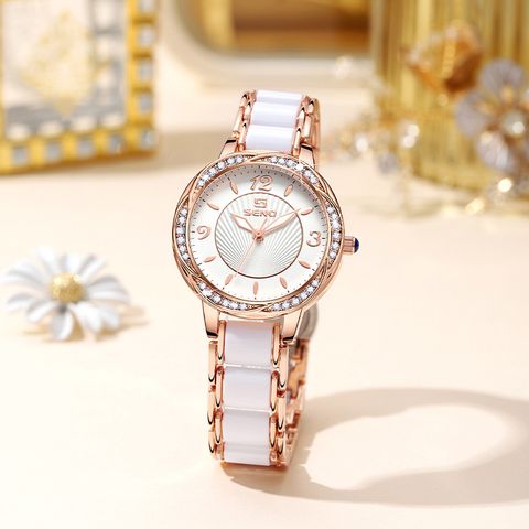 Simple Style Round Butterfly Double Snap Quartz Women's Watches