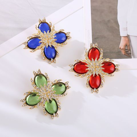 Elegant Luxurious Classic Style Four Leaf Clover Flower Alloy Inlay Rhinestones Women's Brooches 1 Piece