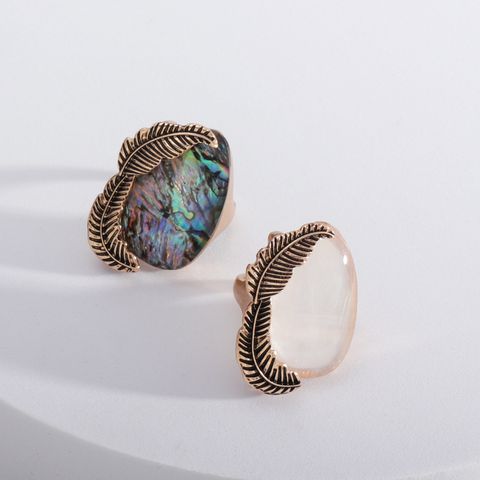 Glam Ethnic Style Shiny Leaves Alloy Plating Inlay Acrylic Shell 18k Gold Plated Women's Rings