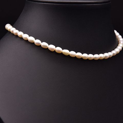 Retro Solid Color Freshwater Pearl Mixed Materials Plating 18k Gold Plated Necklace