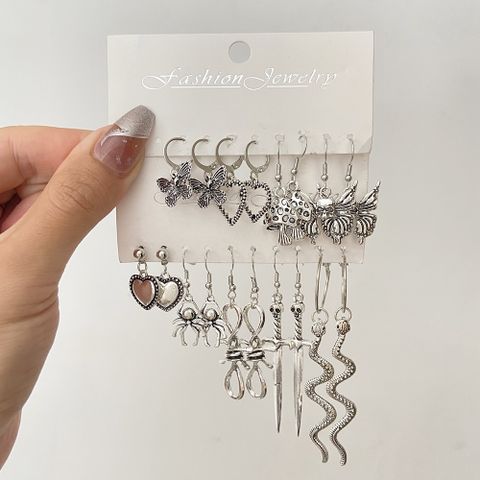 1 Set Simple Style Heart Shape Butterfly Alloy Silver Plated Dangling Earrings