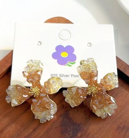 1 Pair Elegant Sweet Flower Artificial Crystal Ear Studs