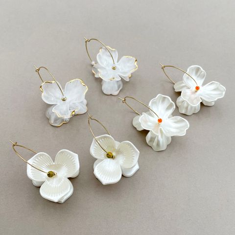1 Pair Simple Style Commute Flower Plating 304 Stainless Steel Arylic Natural Stone Crystal Beads Gold Plated Drop Earrings