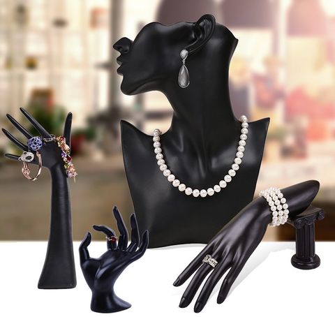 Modern Style Artistic Solid Color Resin Jewelry Display Bust