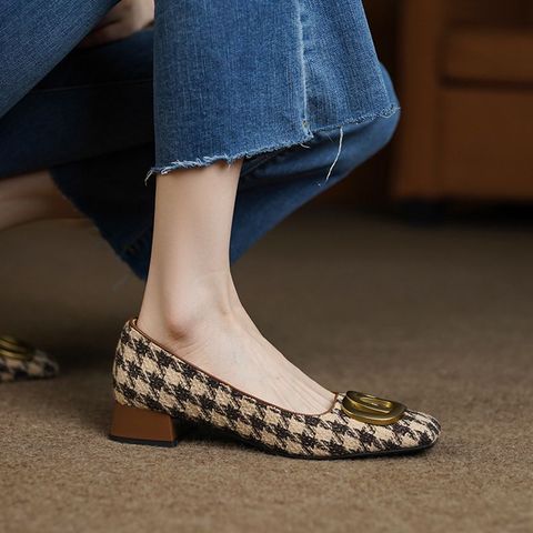 Women's Vintage Style Solid Color Square Toe Loafers