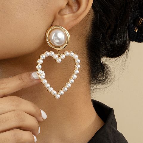 Wholesale Jewelry Retro Heart Shape Metal Pearl Plating Inlay Drop Earrings