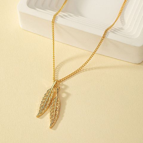 Simple Style Leaves Alloy Plating Gold Plated Women's Pendant Necklace