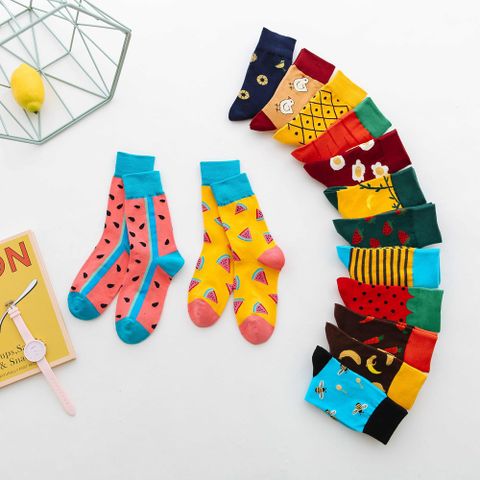 Femmes Style De Bande Dessinée Animal Fruit Coton Crew Socks Une Paire