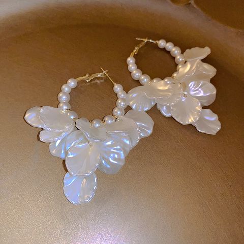 Wholesale Jewelry Sweet Flower Imitation Pearl Drop Earrings Earrings