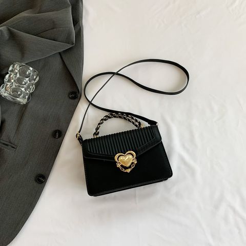 Women's Medium Pu Leather Heart Shape Solid Color Elegant Classic Style Square Magnetic Buckle Shoulder Bag Handbag Crossbody Bag