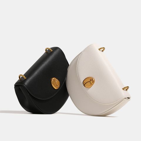 Women's Small All Seasons Pu Leather Solid Color Basic Semicircle Magnetic Buckle Shoulder Bag