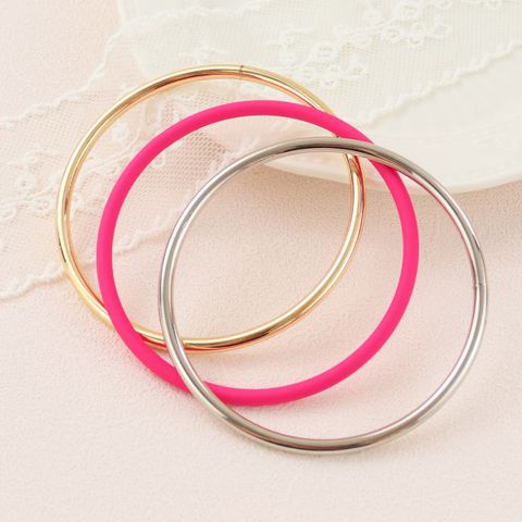 Simple Style Solid Color Iron Stoving Varnish Women's Bangle