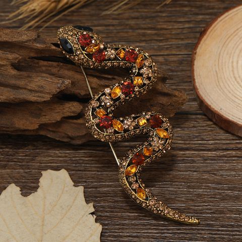 Retro Snake Alloy Plating Inlay Artificial Gemstones Unisex Brooches