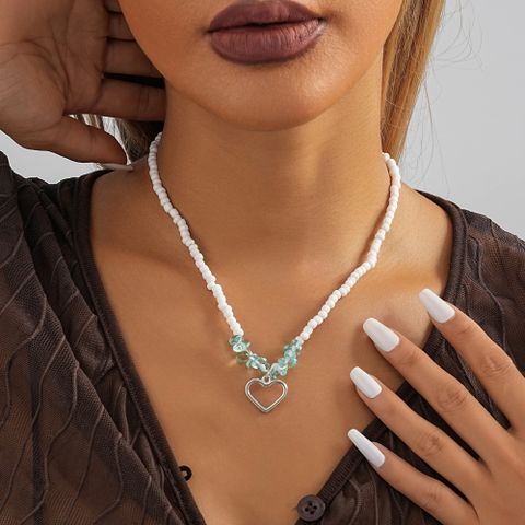 Simple Style Heart Shape Alloy Beaded Women's Necklace