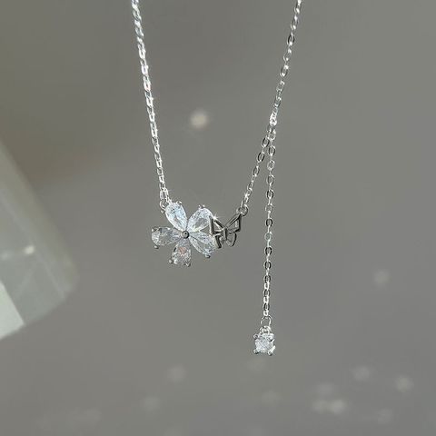 Simple Style Flower Sterling Silver Inlay Zircon Pendant Necklace