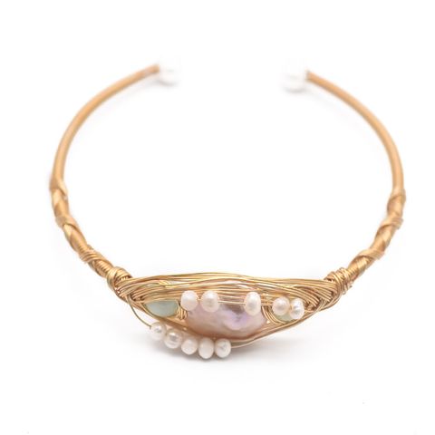Wholesale Retro Flower Copper Plating Inlay 18K Gold Plated Pearl Bangle