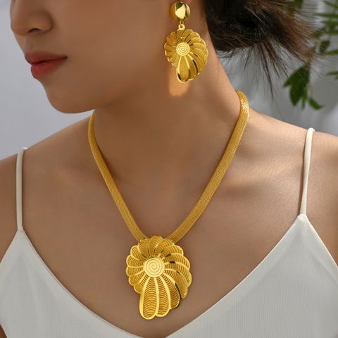 Elegant Conch Iron Plating Women's Earrings Necklace