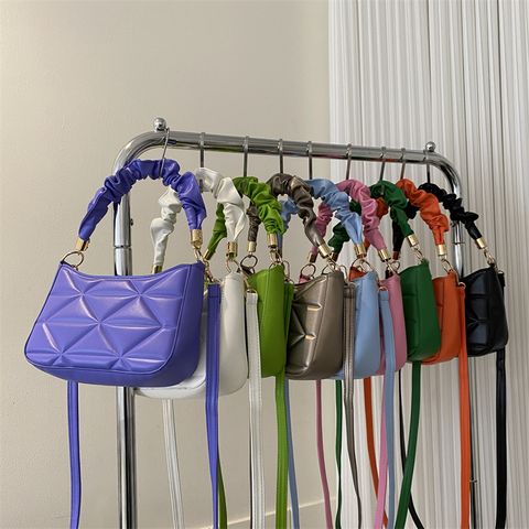 Women's Pu Leather Solid Color Cute Pillow Shape Zipper Shoulder Bag Crossbody Bag