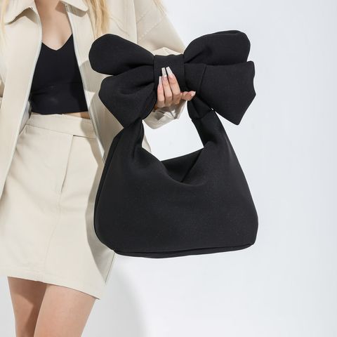 Women's Medium All Seasons Nylon Solid Color Streetwear Square Zipper Shoulder Bag Handbag
