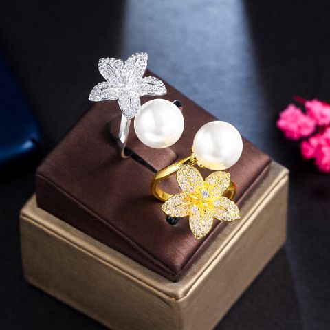 Elegant Ball Blume Kupfer Überzug Inlay Künstliche Edelsteine Künstliche Perlen 14 Karat Vergoldet Weißgold Plattiert Überzogen Mit Rhodium Offener Ring