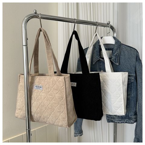 Women's Medium All Seasons Canvas Solid Color Classic Style Square Magnetic Buckle Shoulder Bag Handbag
