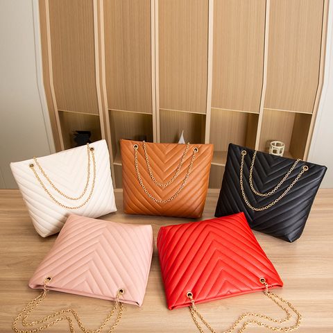 Women's Medium All Seasons Pu Leather Solid Color Elegant Classic Style Square Zipper Shoulder Bag Handbag