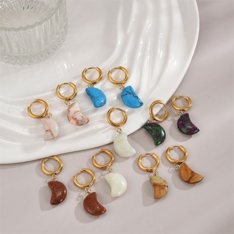 1 Paire Classique Exagéré Style Simple Lune Polissage Acier Inoxydable La Pierre Naturelle Plaqué Or 18K Boucles D'oreilles