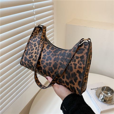 Women's Small All Seasons Pu Leather Leopard Vintage Style Square Zipper Underarm Bag
