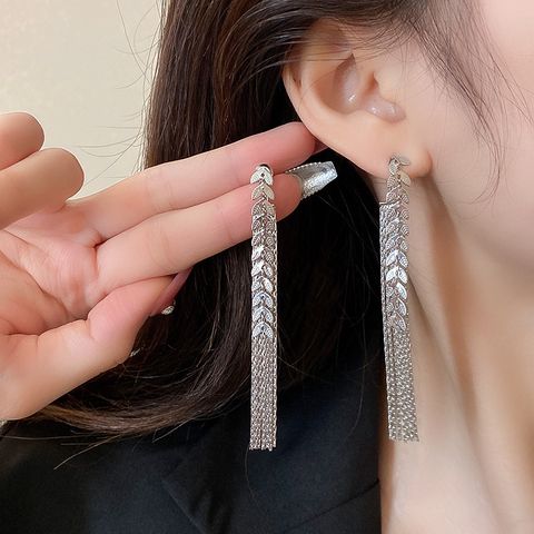 1 Pair Elegant Solid Color Tassel Alloy Drop Earrings