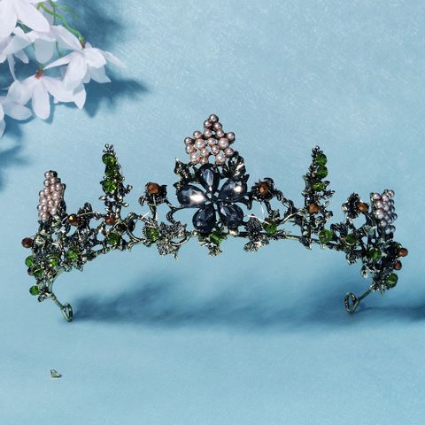 Retro Flower Alloy Inlay Zircon Crown