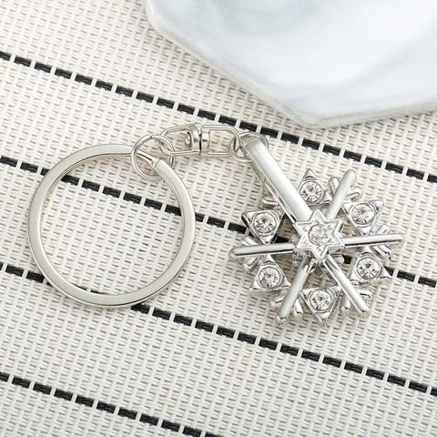 Elegant Snowflake Alloy Inlay Zircon Unisex Keychain