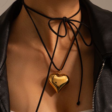 Style Simple Amour Acier Inoxydable Placage Plaqué Or 18k Collier