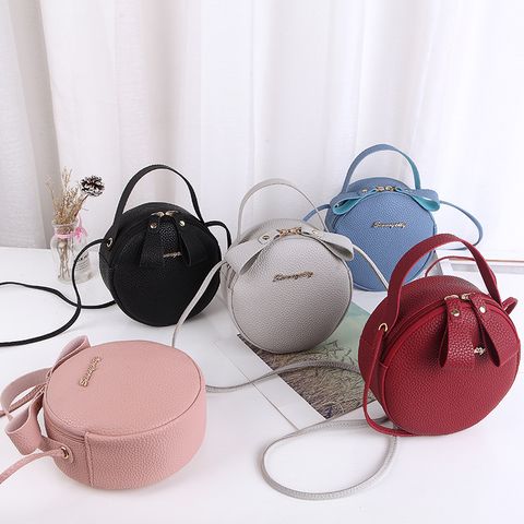 Women's Small All Seasons Pu Leather Solid Color Elegant Classic Style Round Zipper Shoulder Bag Handbag