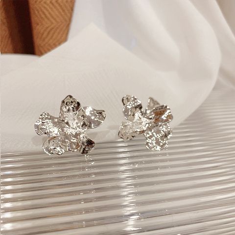 Wholesale Jewelry Vintage Style Flower Alloy Plating Ear Studs