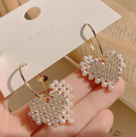1 Pair Elegant Lady Heart Shape Plating Inlay Alloy Artificial Pearls Zircon Earrings