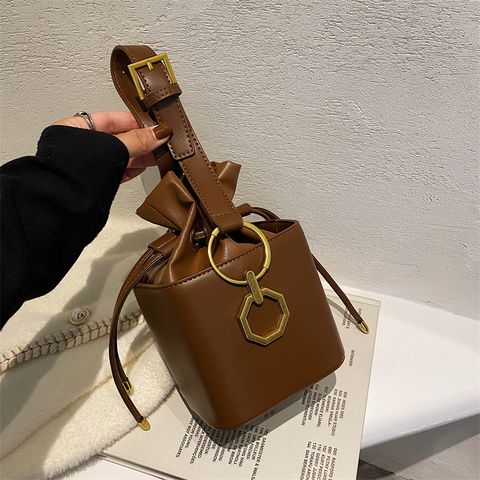 Women's Small All Seasons Pu Leather Solid Color Streetwear Bucket String Shoulder Bag Handbag Bucket Bag