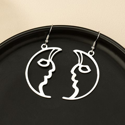 1 Pair Retro Funny Human Face Plating Alloy Gold Plated Drop Earrings